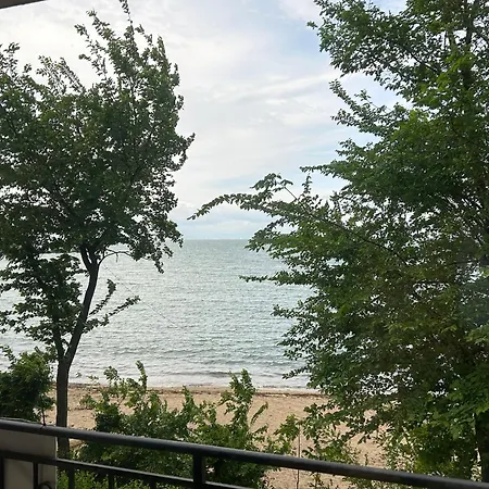 Golden Luxury On The Sand, Chernomoretz, Bulgaria דירה *